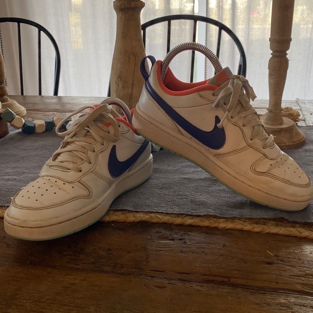 Nike Court Burrough Low 2 White With Dark Blue/Purple Swoosh, Size 5 youth